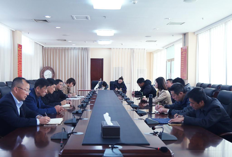 学校举办2018年永利集团3044noc登录入口青年教师教学竞赛获奖教师座谈会